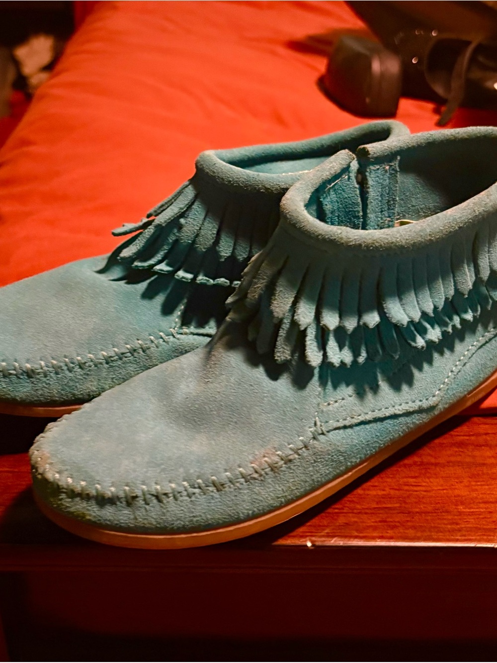 Kids Minnetonka Boots - Teal Size 4